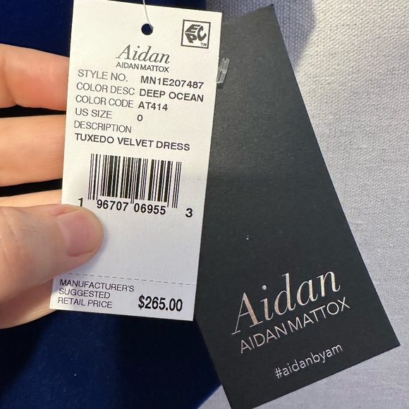 NWT Aidan Mattox Tuxedo Velvet Dress - size 0 - Picture 7 of 9